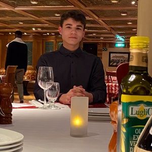 Meet your Posher, Ivan